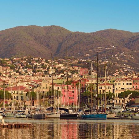 Sanremo Like: In Centro E Con Garage! Leilighet Eksteriør bilde